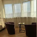 уютная с панорамой города 아파트
