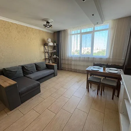 уютная с панорамой города Apartment *