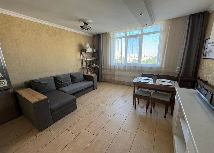 уютная с панорамой города Apartment *